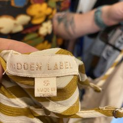 Women’s Clothing And Jackets 