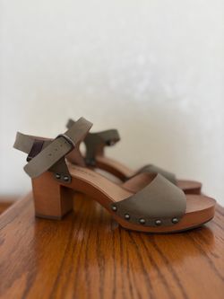 Lucky brand Women’s Heel