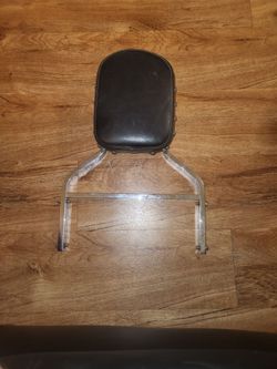 Sissy bar