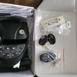 Keyless RV Lock With Keypad & Fob 