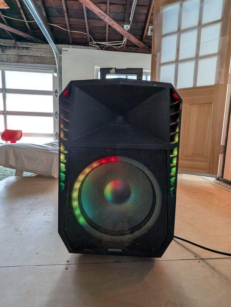 ION High Power Bluetooth speaker/radio