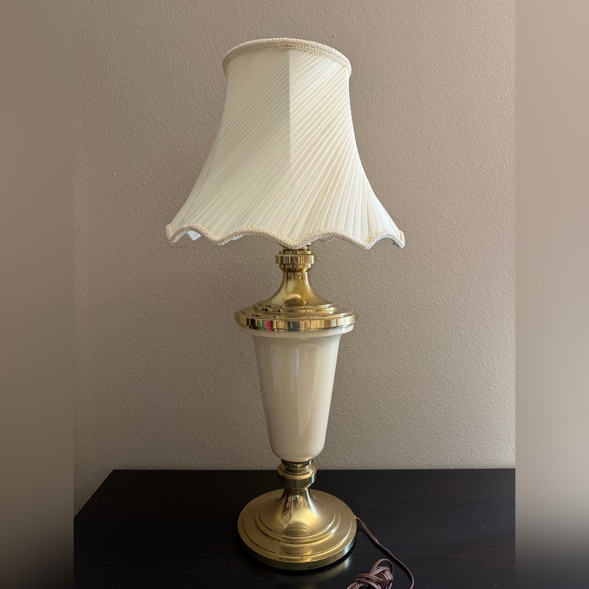 STIFFEL CO. Vintage Lamp (USED)