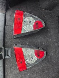 2003-08 Subaru Forester Taillights