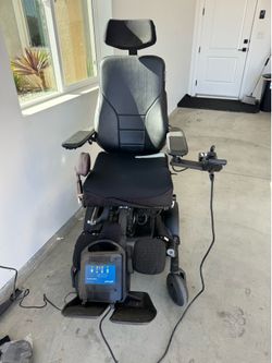Electric mobility wheelchair Electric mobility wheelchair