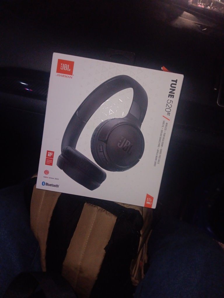 JBL 520
