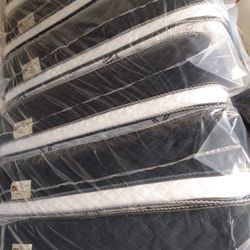 💤🛏️Mattress all sizes🛏️💤
🔵Pillow top🛏️
🟢Queen sizes $190
🟡Full sizes $ 170
🟠Twin sizes $120
🟣cal King $ 310
🟤E K $ 320
🚚Delivery availabl