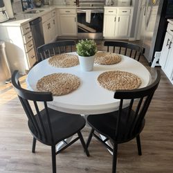 White Wood Round Table + 4 Black Wood Chairs – Great Condition!