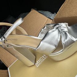 Michael Kors Size 10 Heels
