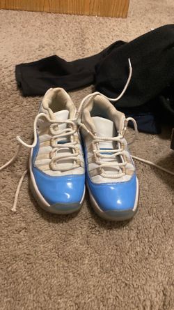 Jordan fours blue and white