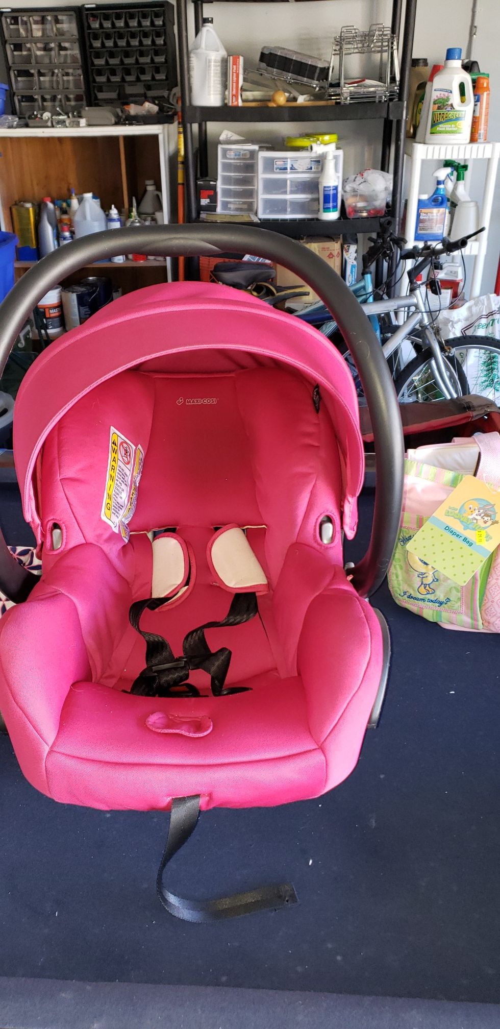 Car seat (maxi-cosi)