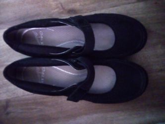 Dansko Hennie Size 36 $20