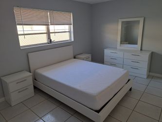 Complete Bedroom Set – Modern Style – Delivery Available