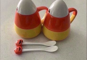 2 LIKE NEW CANDY CORN MUGS WITH SPOON