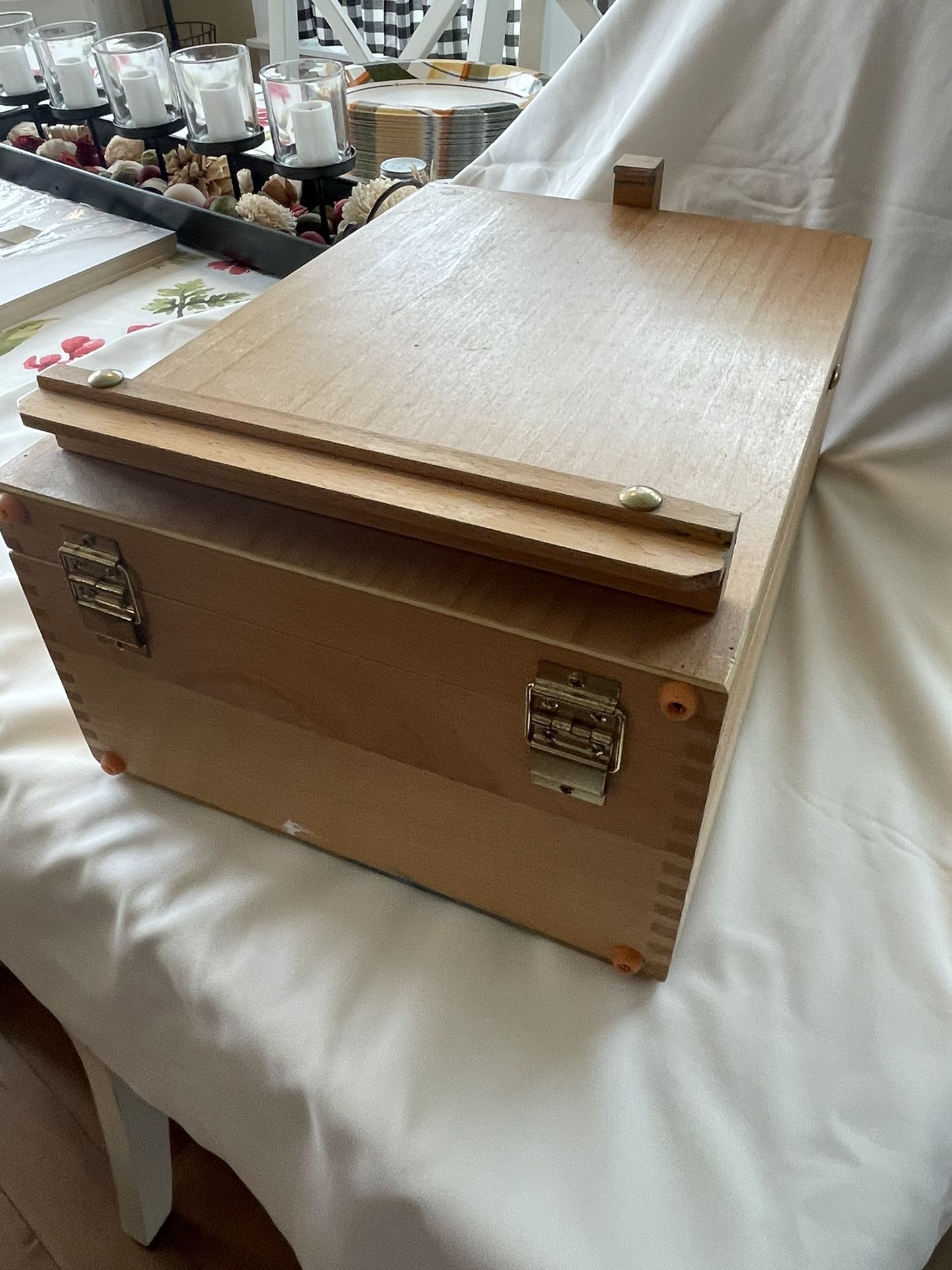 Easel - Art box, Paints, Brushes, Pastels, Sketching Pencils