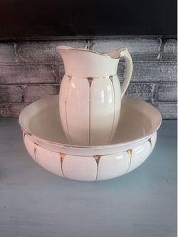 Old Jug and Wash Bowl (78247)
