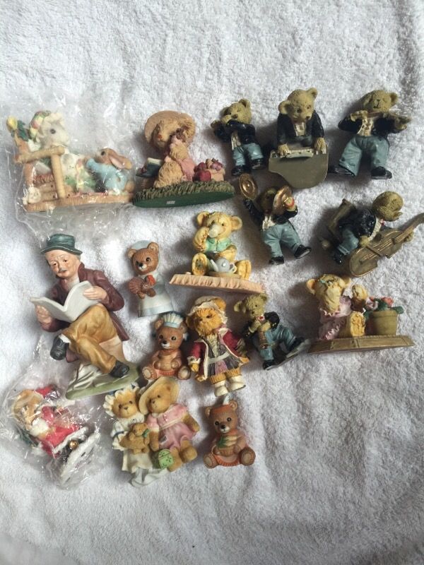 Cherished teddies, body bears friends etc.