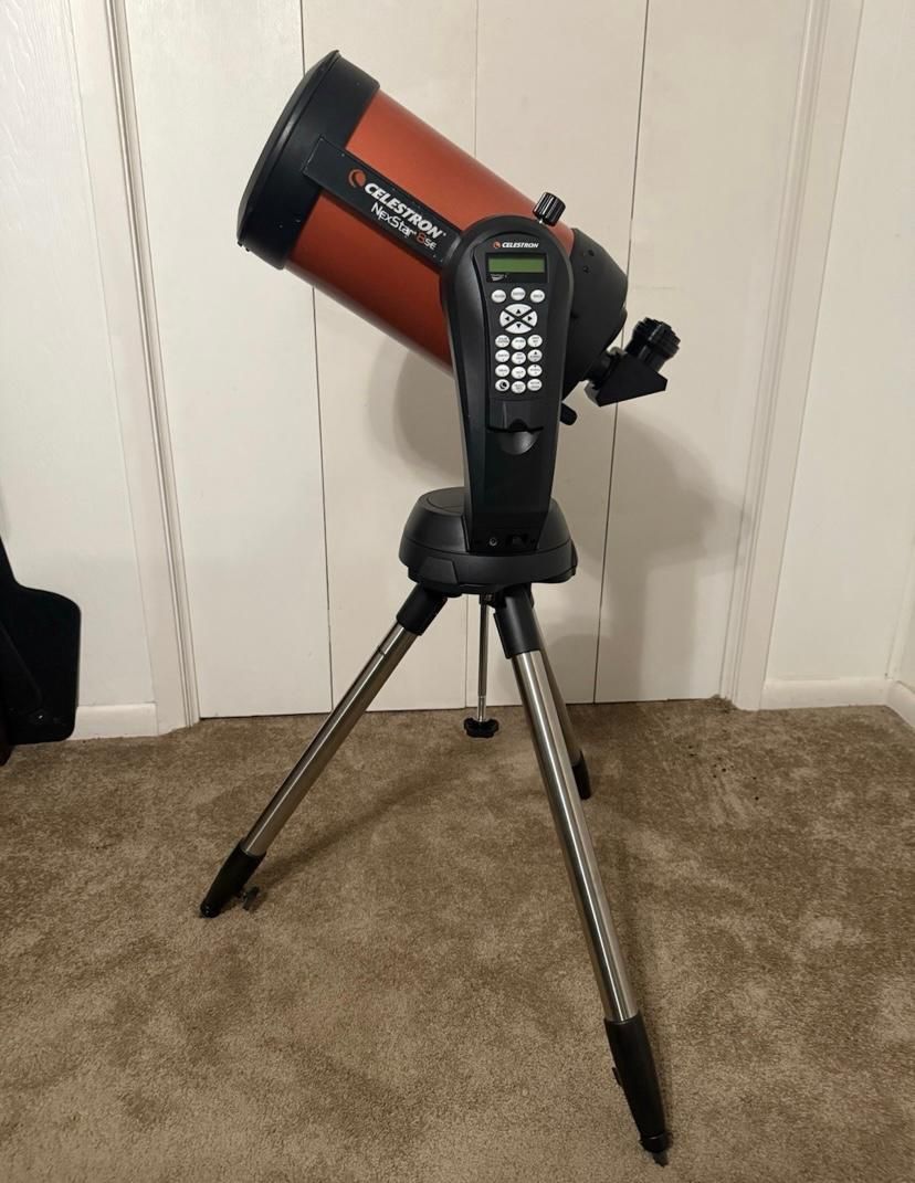 Barely used Celestron NexStar 8SE telescope plus accessories