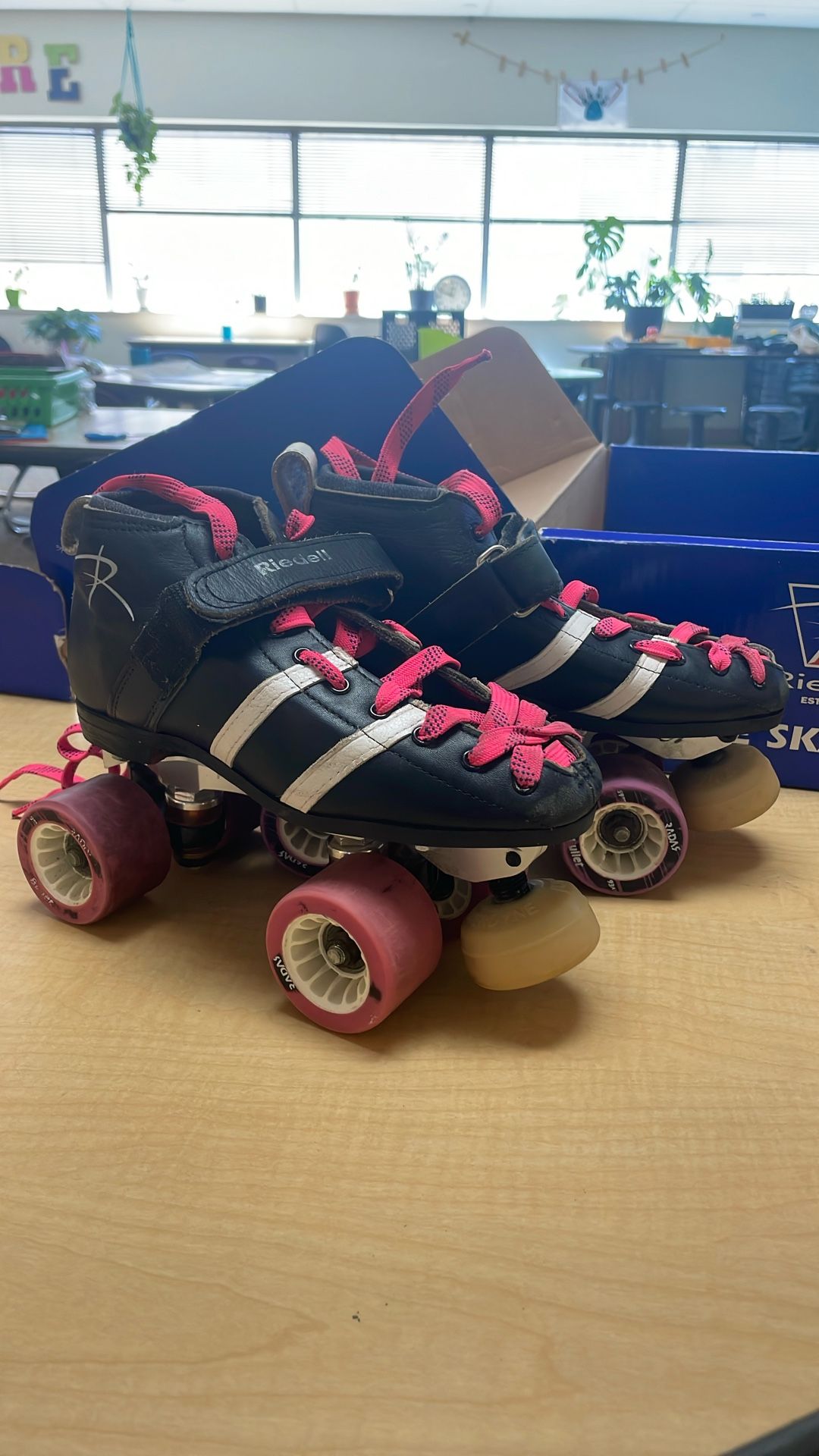 Women’s Riedell Skates Size 7