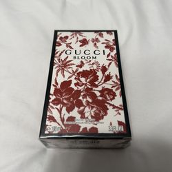 Gucci Bloom Perfume