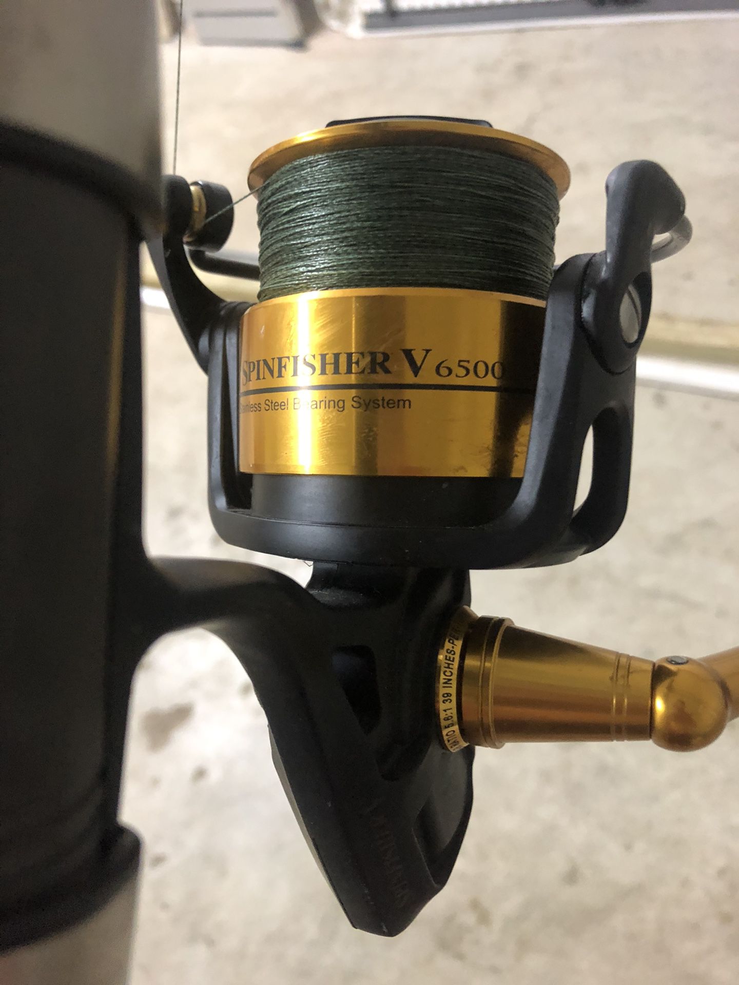 Jigging uglystick with a 6500 Spinfisher