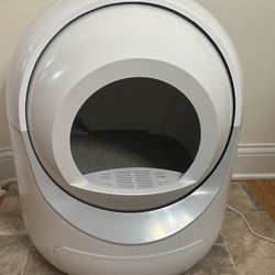AUTOMATIC CAT LITTERBOX 300$