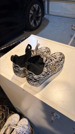 Black and White Graphic cleats
