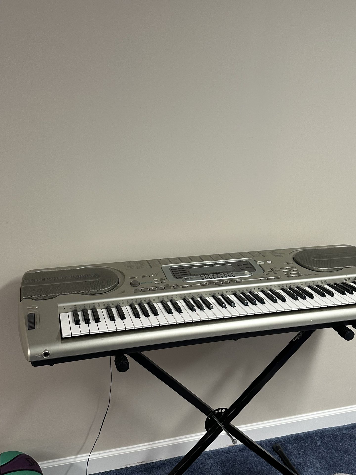 Casio WK3300 Keyboard 