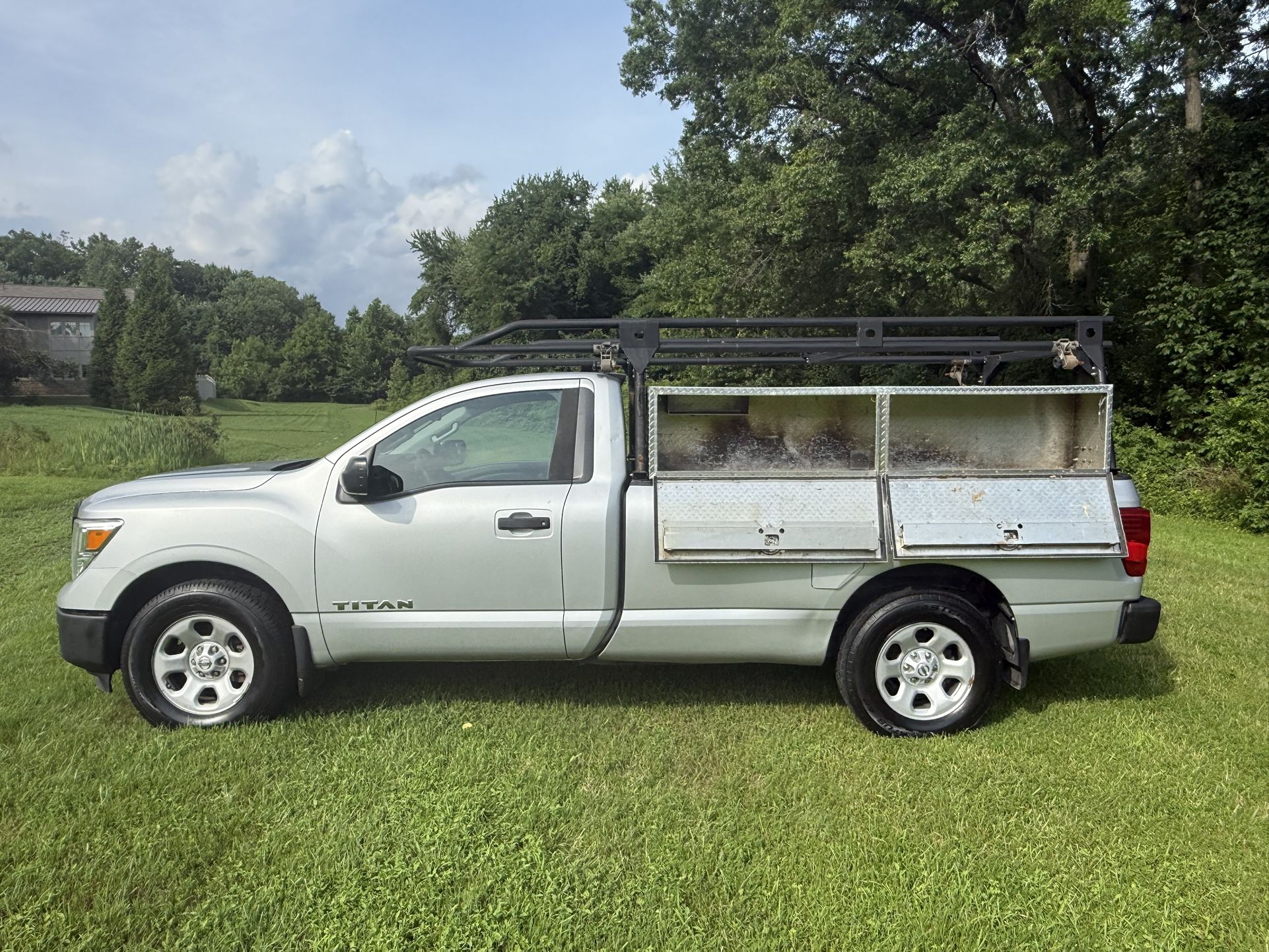 2017 Nissan Titan