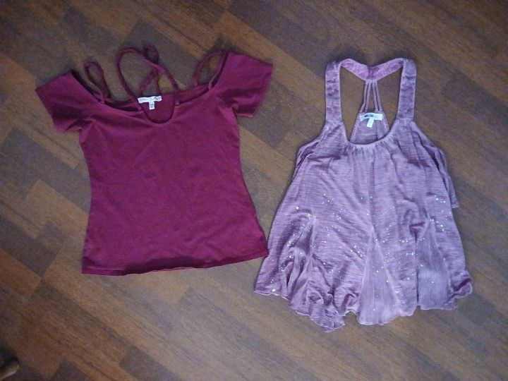 x2 Cute Summer Tops- EXPRESS/WILLIAMRAST