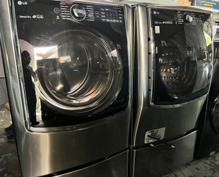 Lg Washer 7.5 cu. ft. And 9.0 Smart wi-fi Enabled Electric Dryer w/ TurboSteam