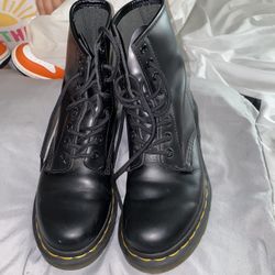 Dr.Martens Boots 