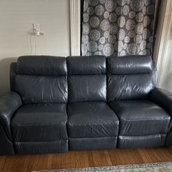 Navy Leather Power Reclining Sofa – Great Condition, Pickup Only (Pittsburgh)