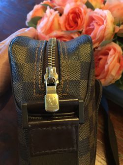 Aunthetic Louis Vuitton Damier Ebene Olaf shoulder bag
