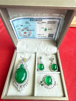 Inlaid natural sapphire three piece set, platinum plated necklace earring ring