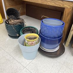 Ceramic pots