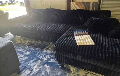 ⚫️ Brand New Byers Market Midnight Madness SUPER SIZED 3pc Sectional Set!! 12 ft wide by 6'