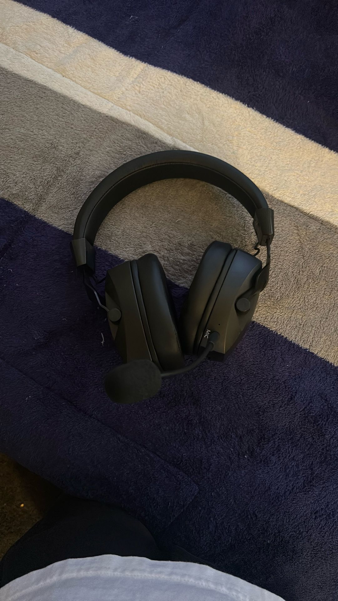 Bluetooth/wired gaming/studio headset