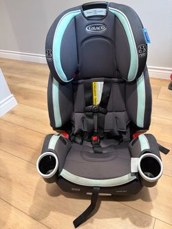 Graco 4Ever DLX SnugLock 4 in 1 Car Seat