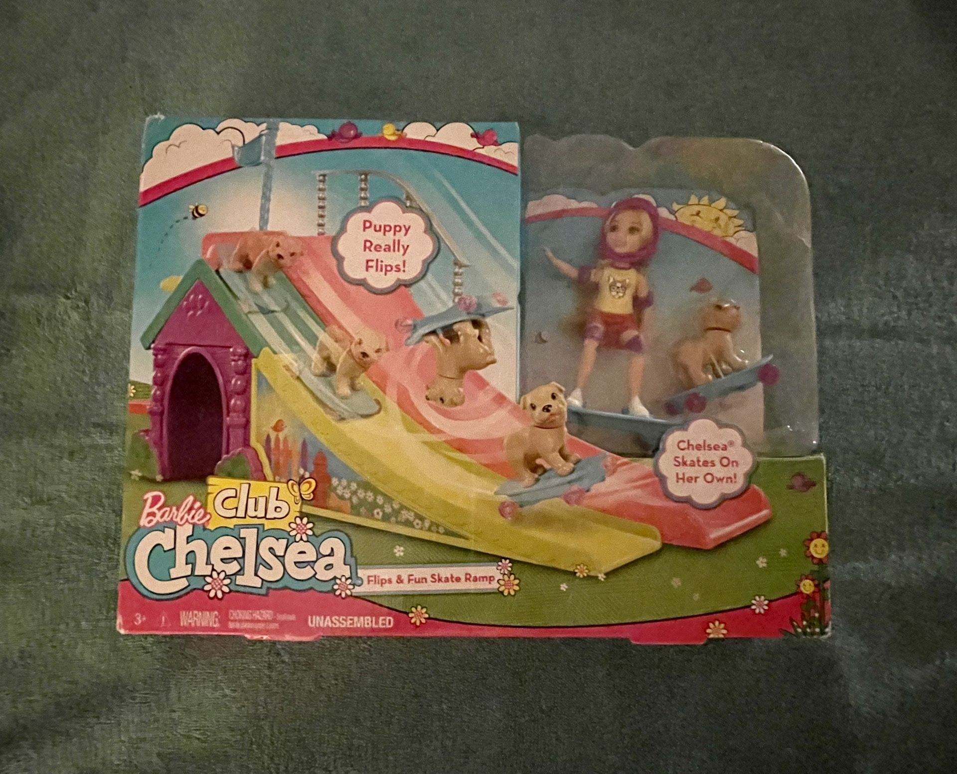 Barbie Club Chelsea Flips & Fun Skate Ramp Playset Puppy, Doll, Skateboard NIB