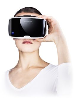ZEISS VR ONE PLUS