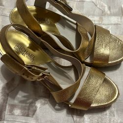 MK Wedges Gold 