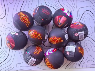 10 Zuru Mini Brands Really Works Vinyl Capsule Balls