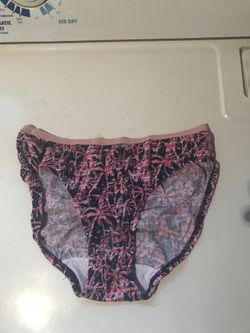 Women’s underwear size 7