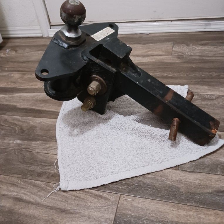 RV trailer hitches. Heavy duty. Ball 2 5/16" Gross Weight 12,000