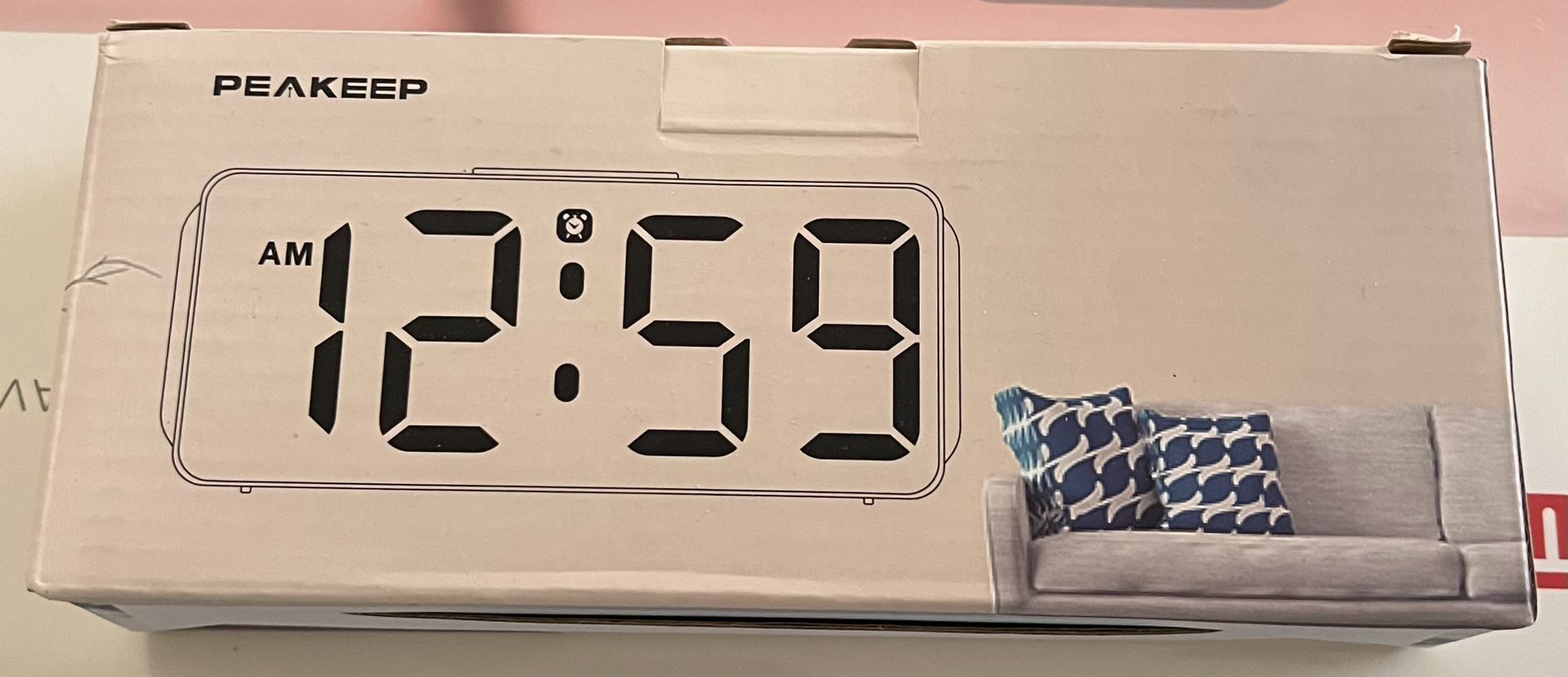 Peakeep Small Digital Alarm Clock Plug in for Bedrooms