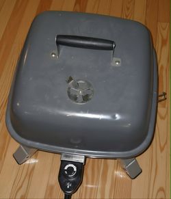 Pampered Chef Indoor Outdoor Portable Electric Grill 2719 Gray Tabletop