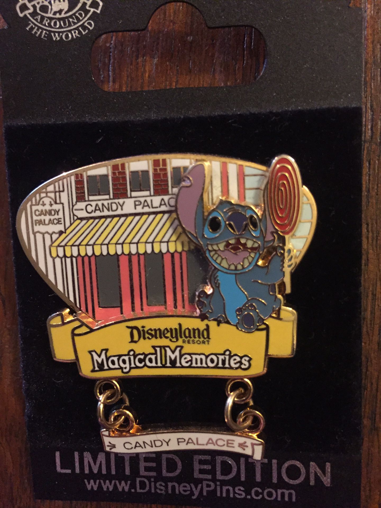 Disney Disneyland Magical Memories Candy Palace Stitch Pin