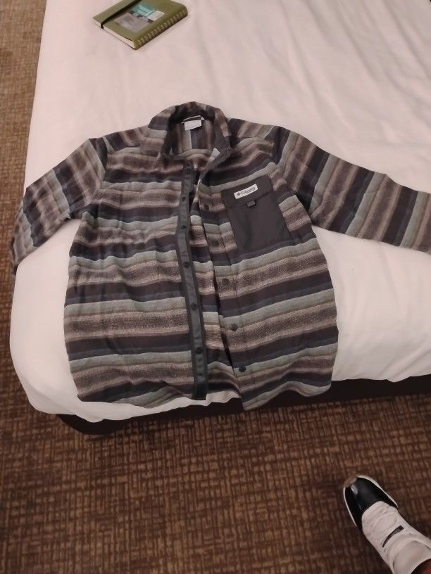 Mena Med. Size Columbia Button Down