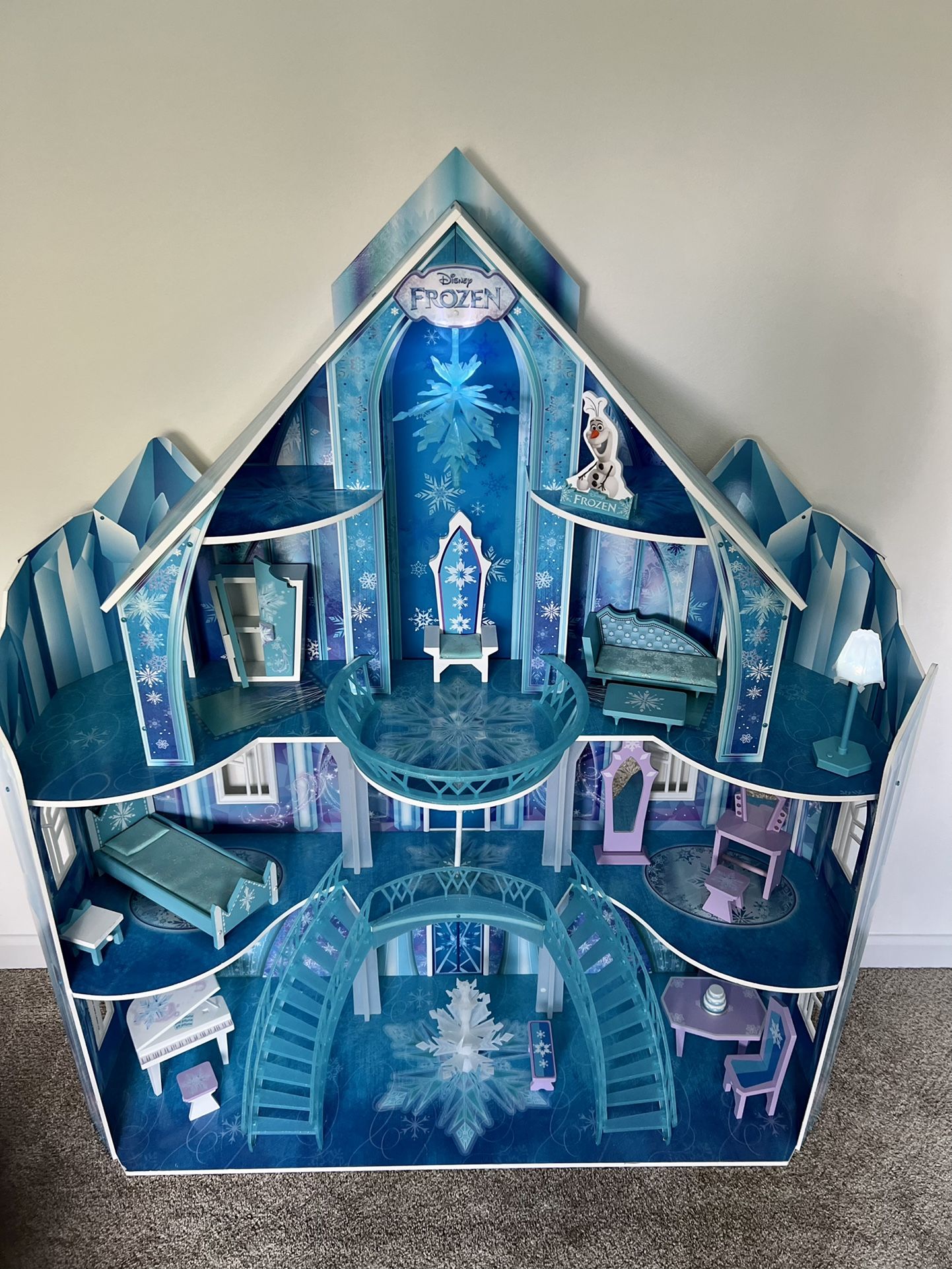 Disney Frozen Mansion Dollhouse