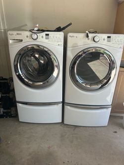 Used Washer and Gas Dryer Front load Set with Stands